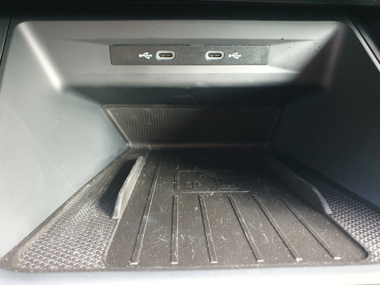 Vehicle Image 38