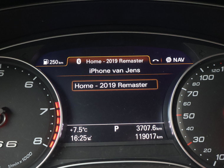 Vehicle Image 52