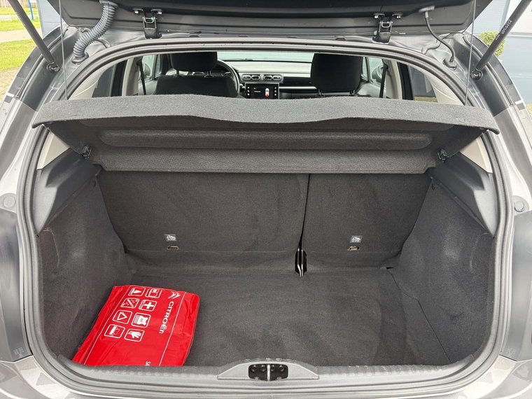 Vehicle Image 35