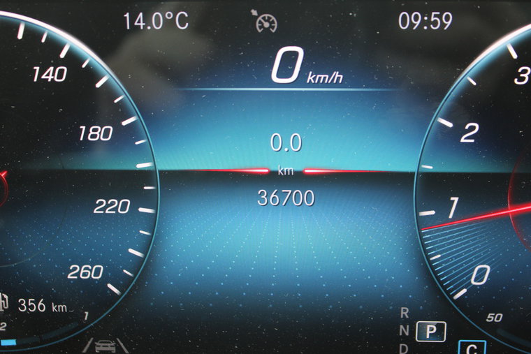Vehicle Image 25