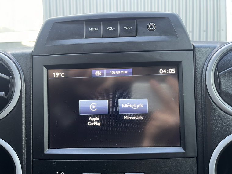 Vehicle Image 39