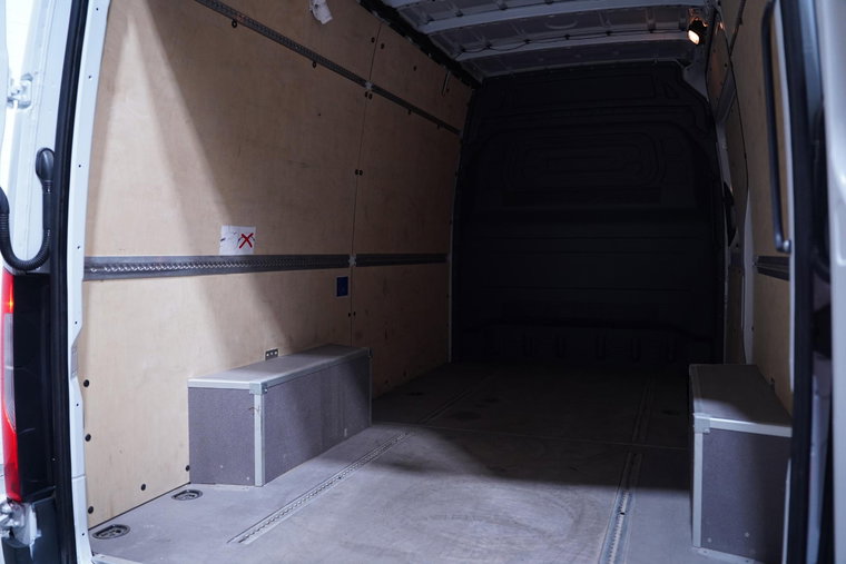 Vehicle Image 12