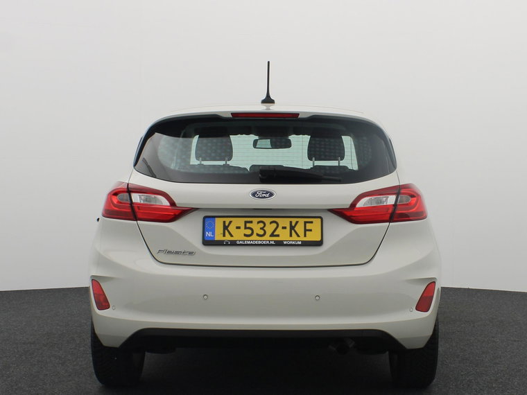 Vehicle Image 17