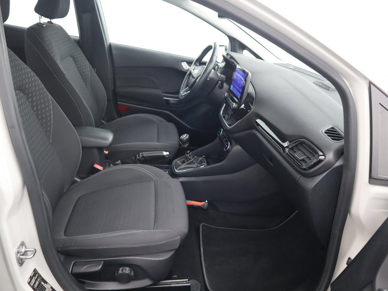 Vehicle Image 40