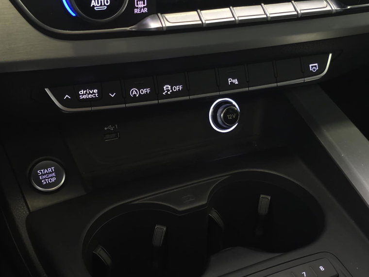 Vehicle Image 46