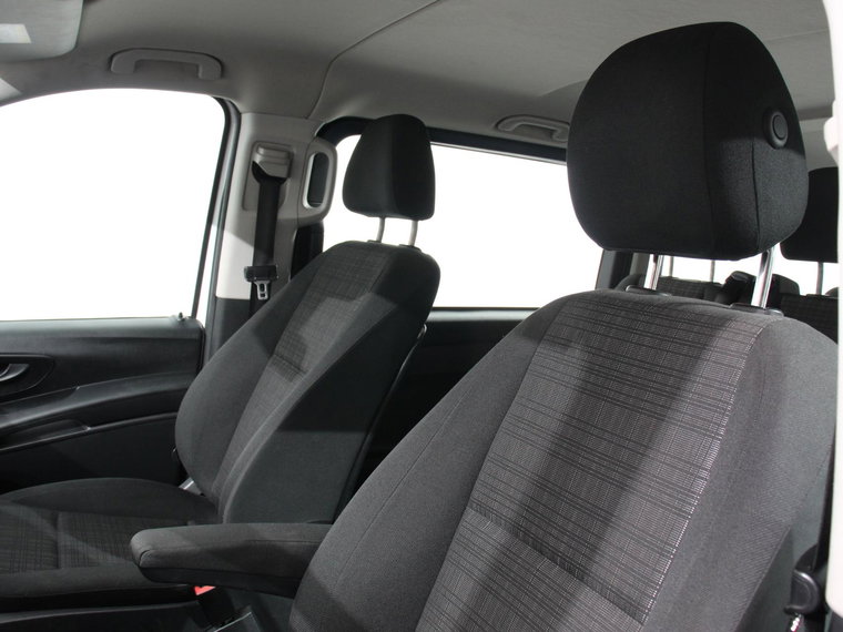 Vehicle Image 23