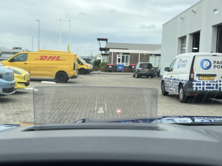 Vehicle Image 28