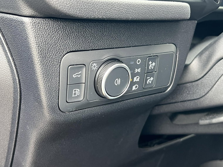 Vehicle Image 41