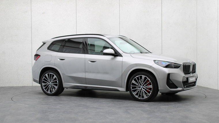 Vehicle Image 36
