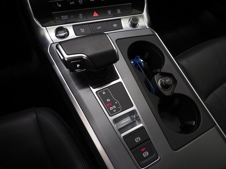 Vehicle Image 36