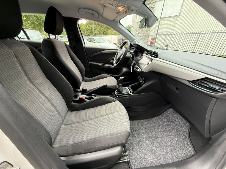 Vehicle Image 19