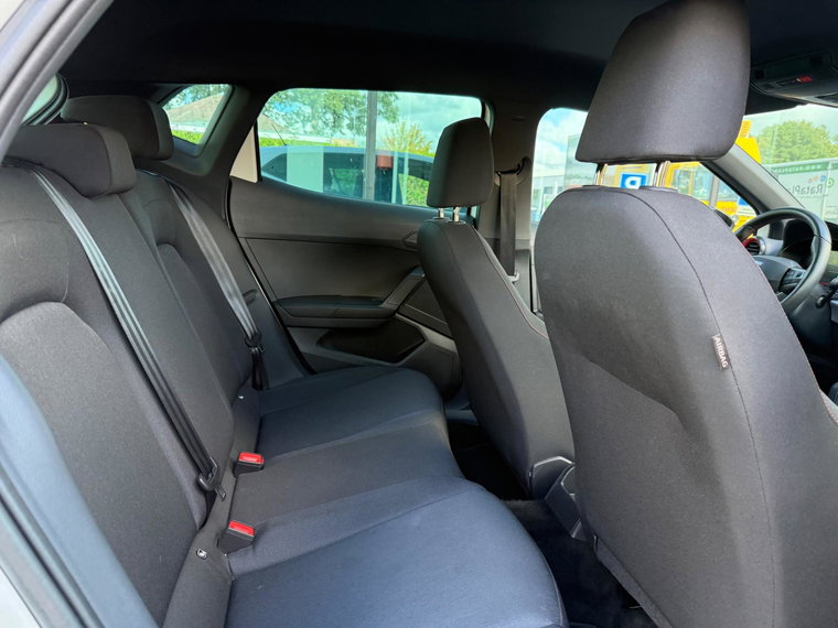 Vehicle Image 18