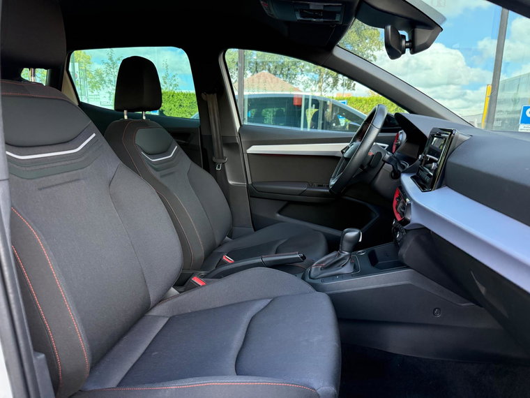 Vehicle Image 19