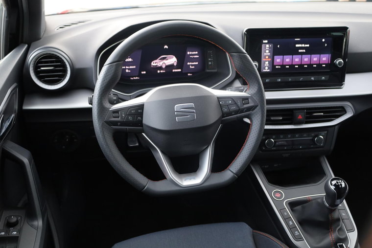 Vehicle Image 13