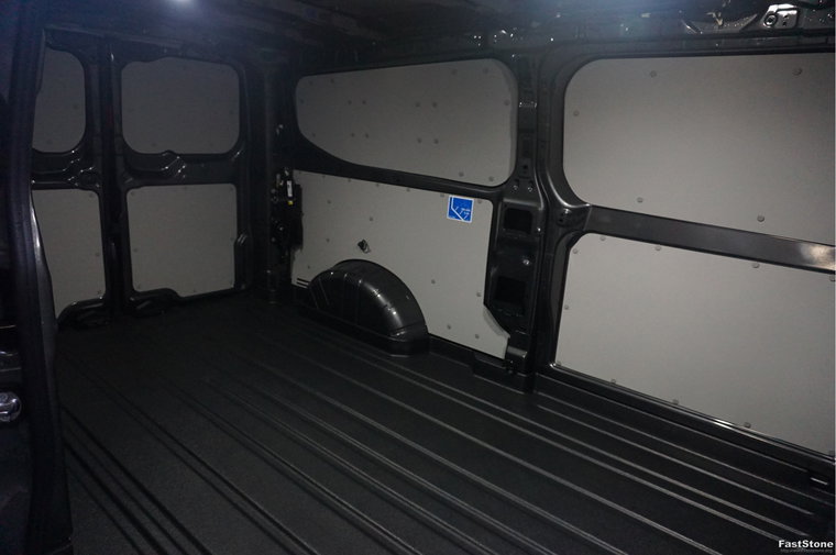 Vehicle Image 8
