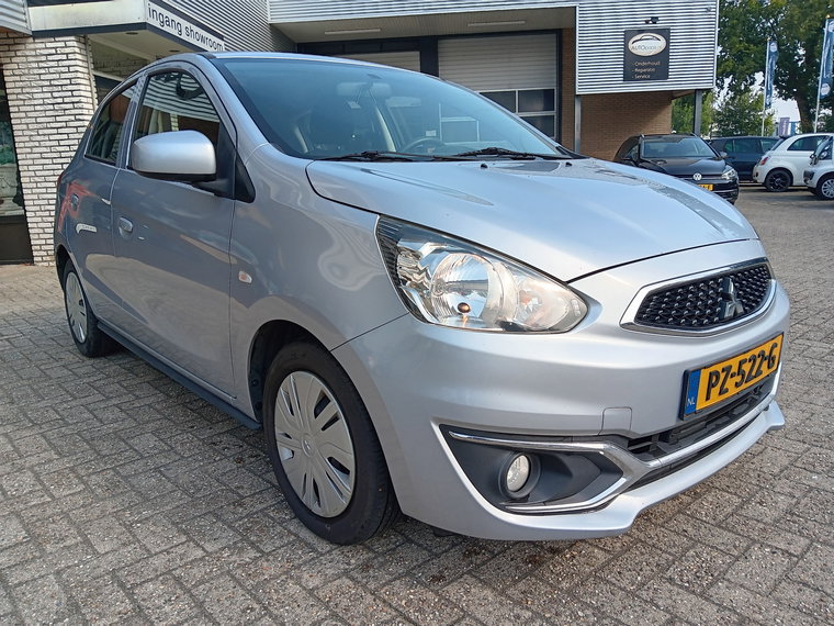 Vehicle Image 12