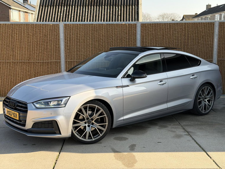 Vehicle Image 32