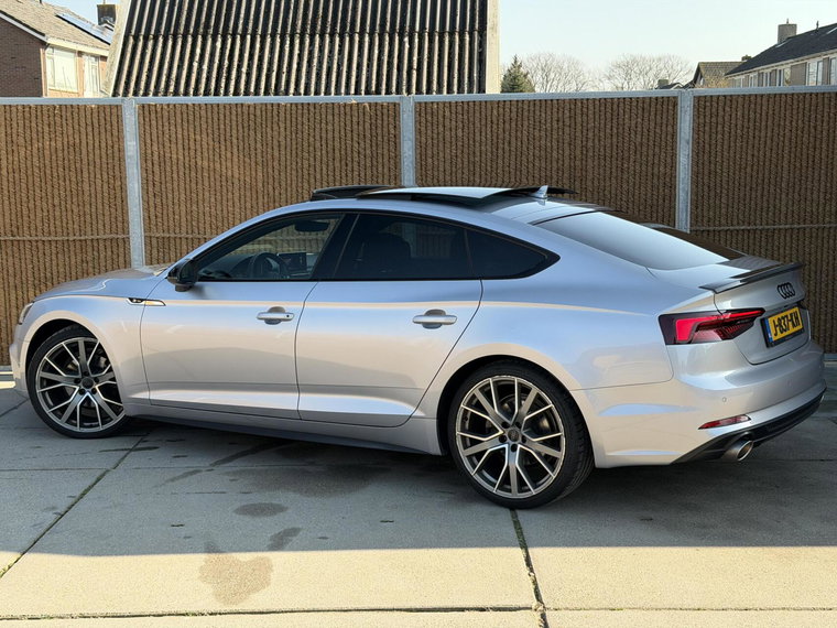 Vehicle Image 35