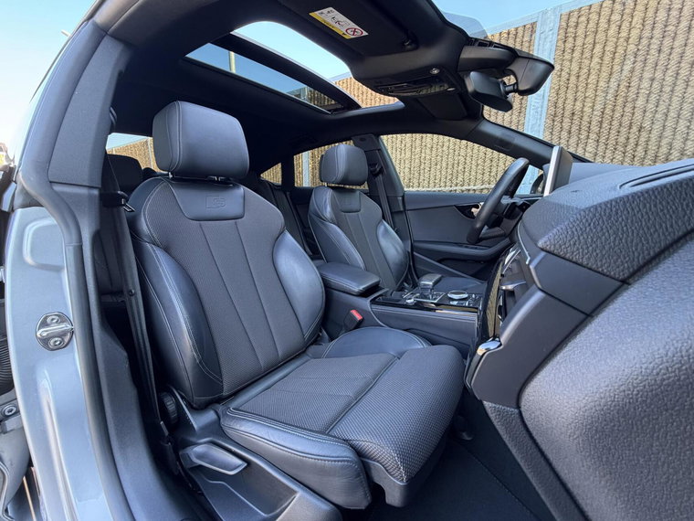 Vehicle Image 50