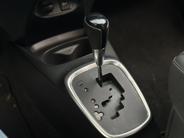 Vehicle Image 22