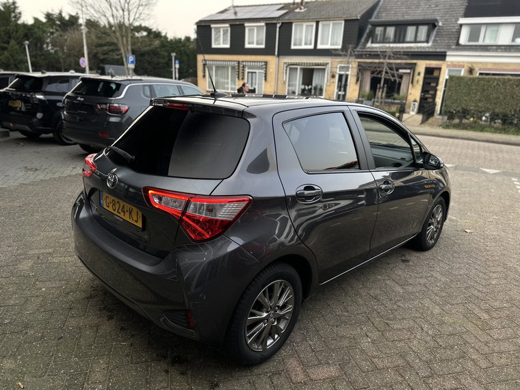 Vehicle Image 35