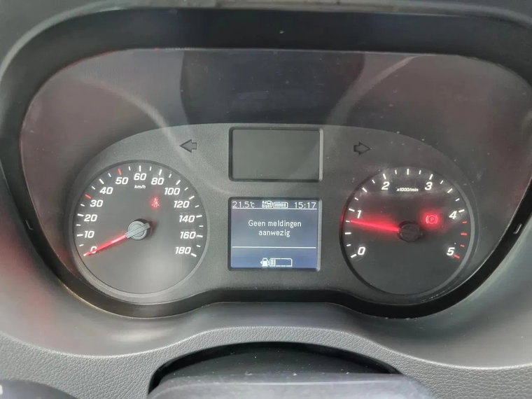Vehicle Image 26