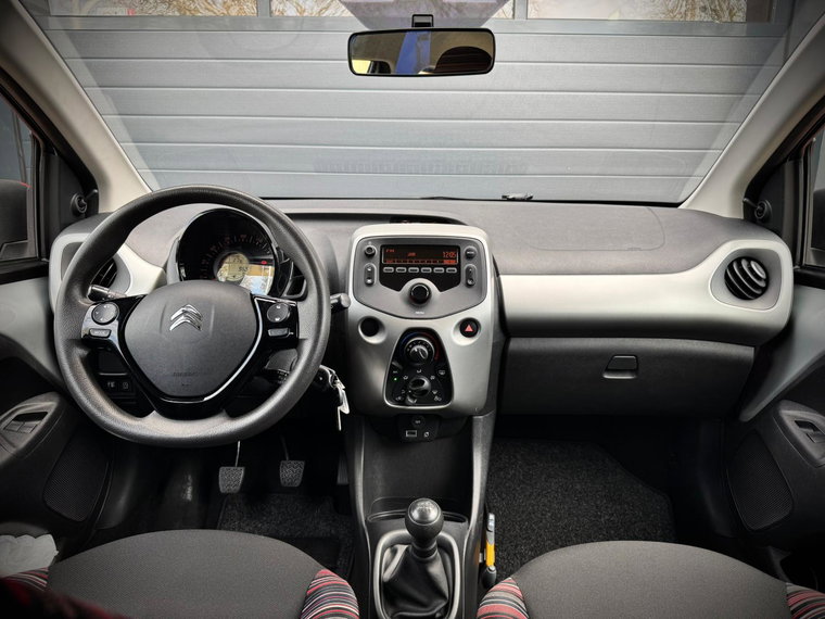 Vehicle Image 15