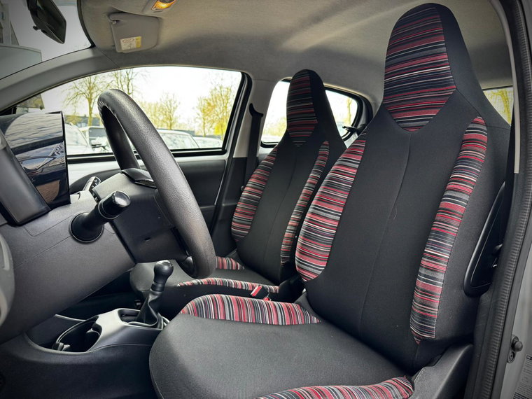 Vehicle Image 19