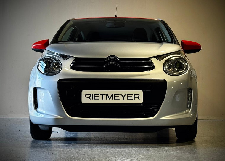 Vehicle Image 4