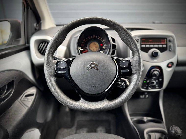 Vehicle Image 22