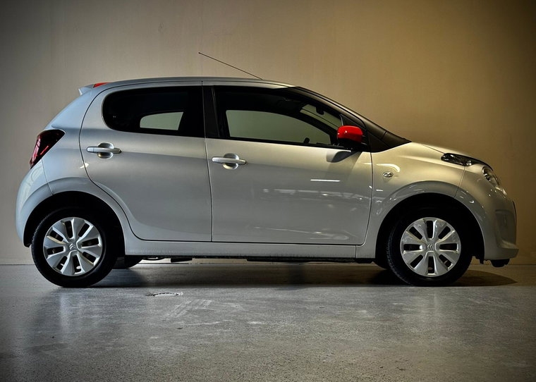 Vehicle Image 7