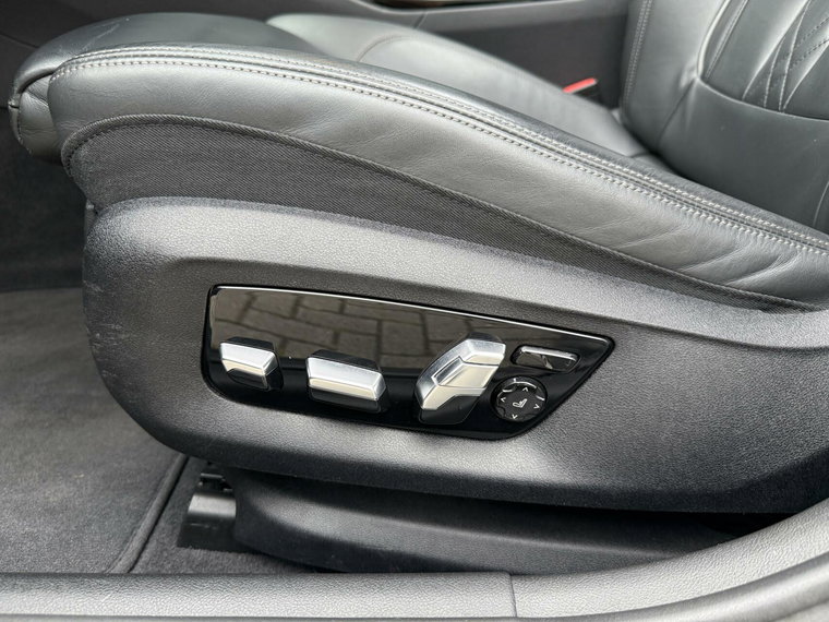 Vehicle Image 41