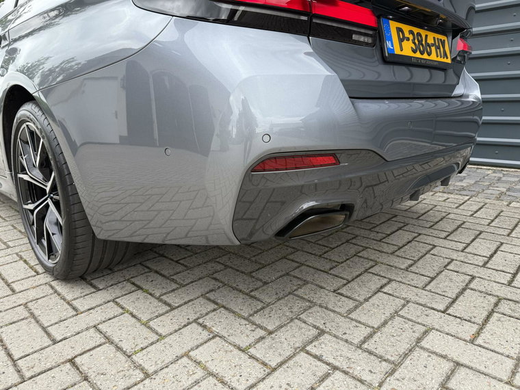Vehicle Image 52