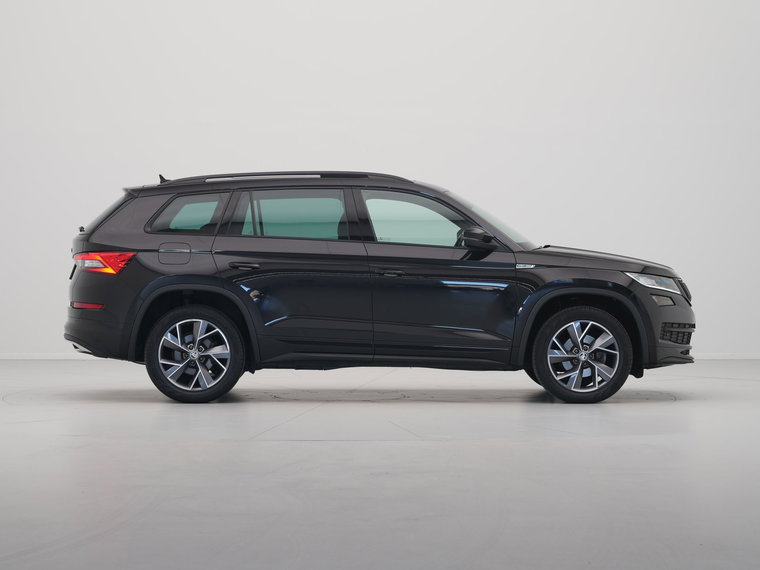 Vehicle Image 6