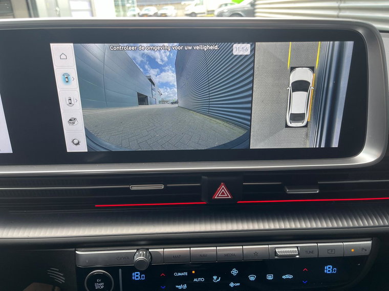 Vehicle Image 35