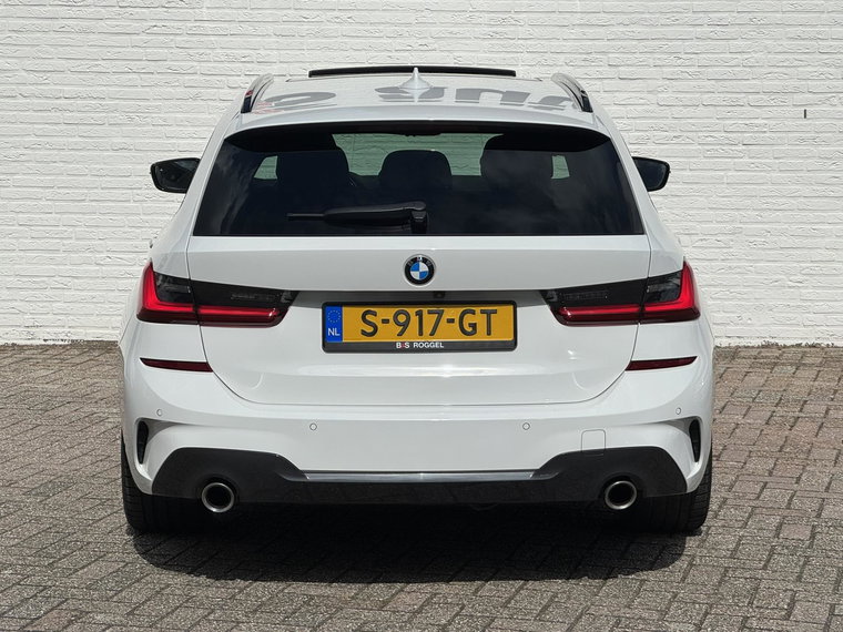 Vehicle Image 42