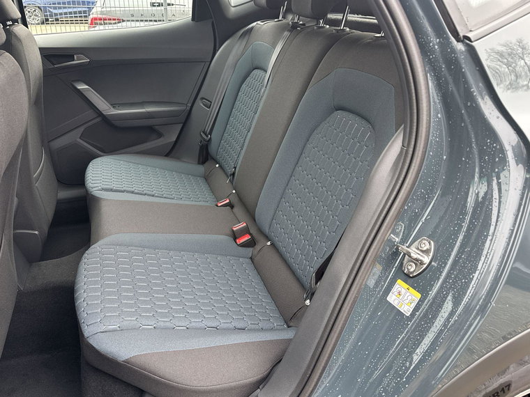 Vehicle Image 22