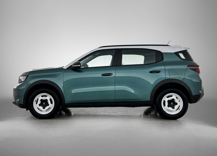 Vehicle Image 3