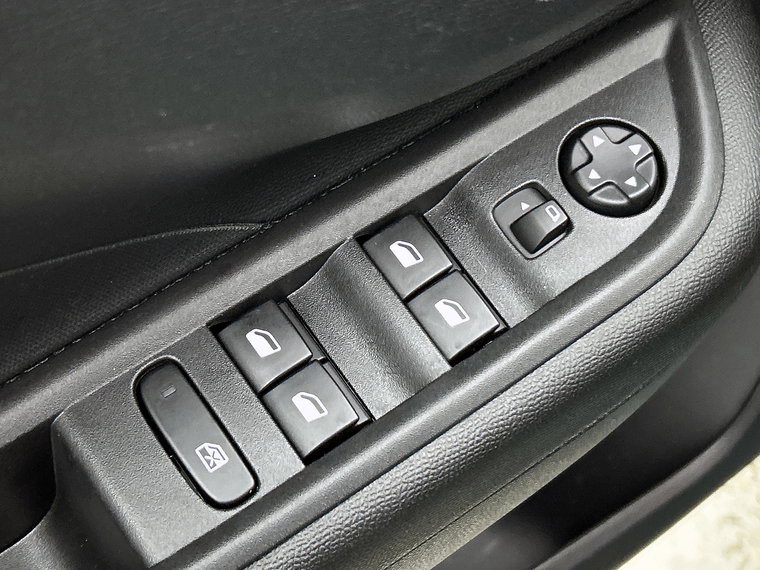 Vehicle Image 22