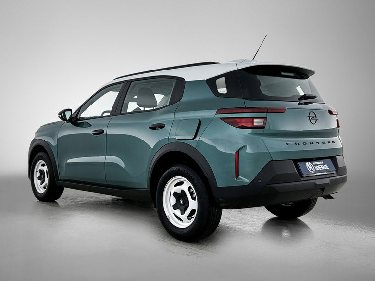 Vehicle Image 8