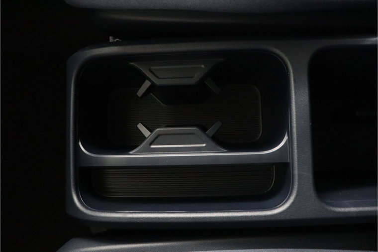 Vehicle Image 57