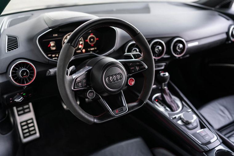 Vehicle Image 21