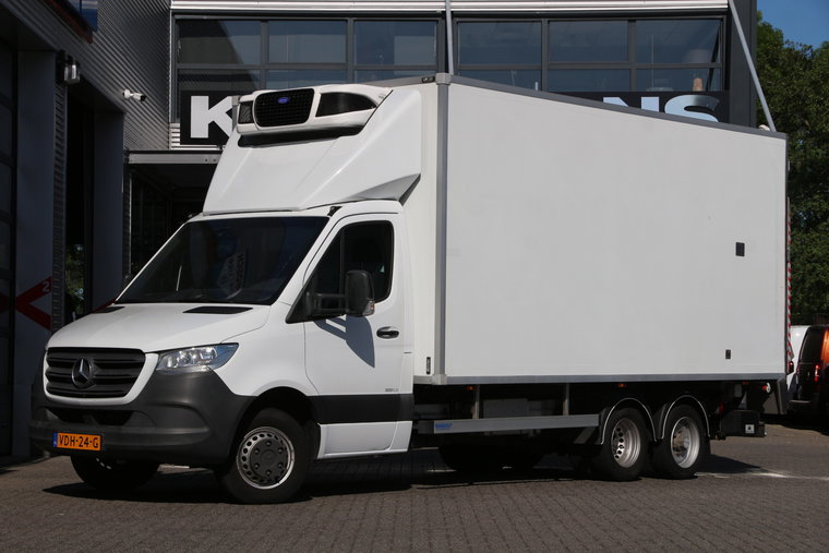 Vehicle Image 24