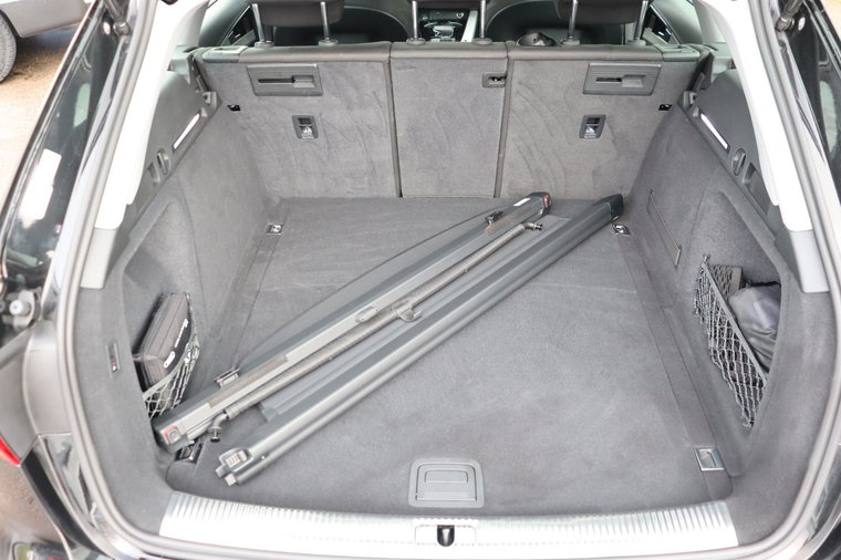 Vehicle Image 33