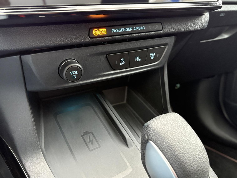Vehicle Image 33