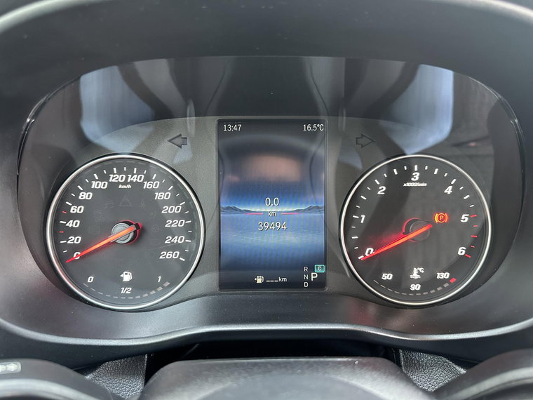Vehicle Image 17