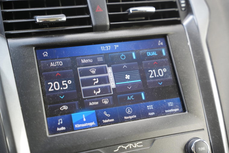 Vehicle Image 13