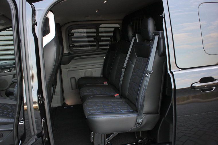 Vehicle Image 15