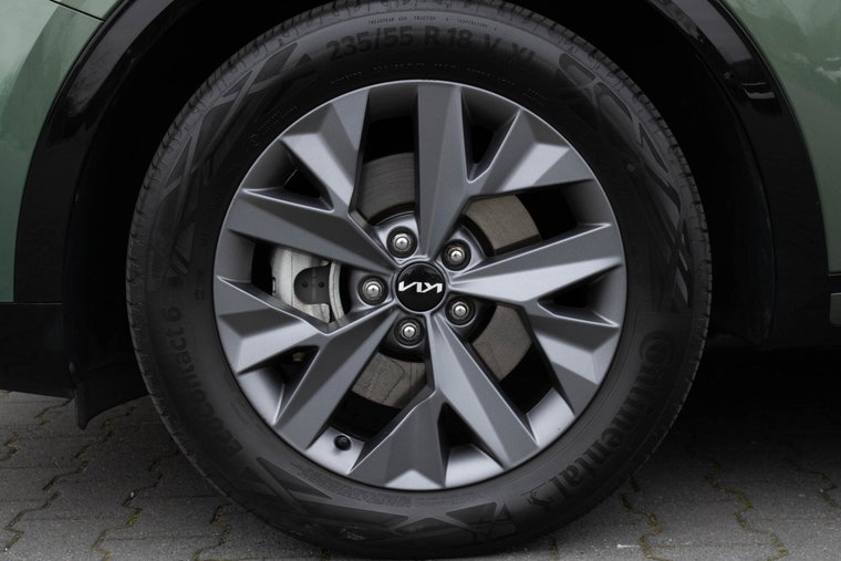 Vehicle Image 17