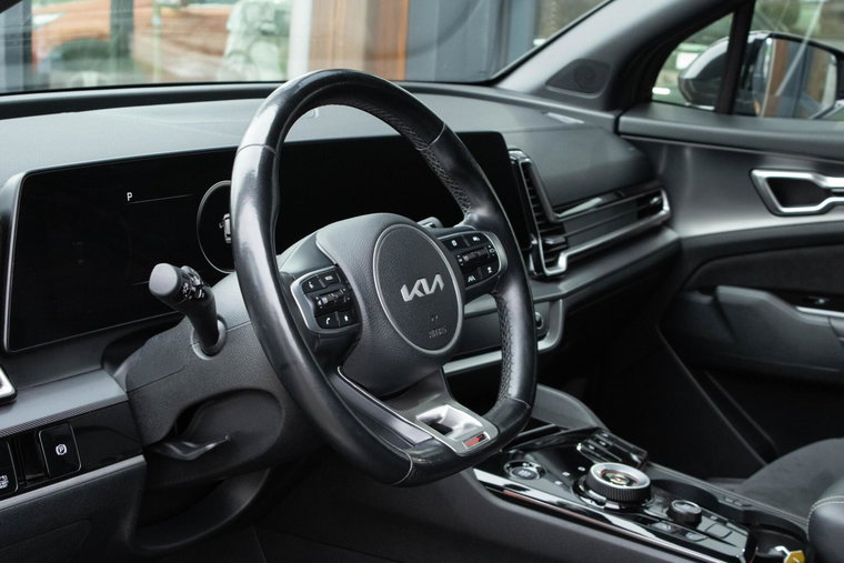 Vehicle Image 19